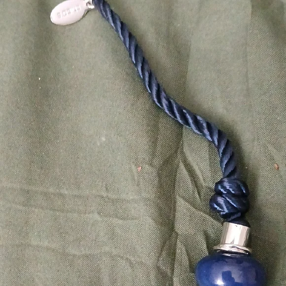 Womens Blue and White Chunky Beaded Rope Necklace NWOT - Picture 3 of 3